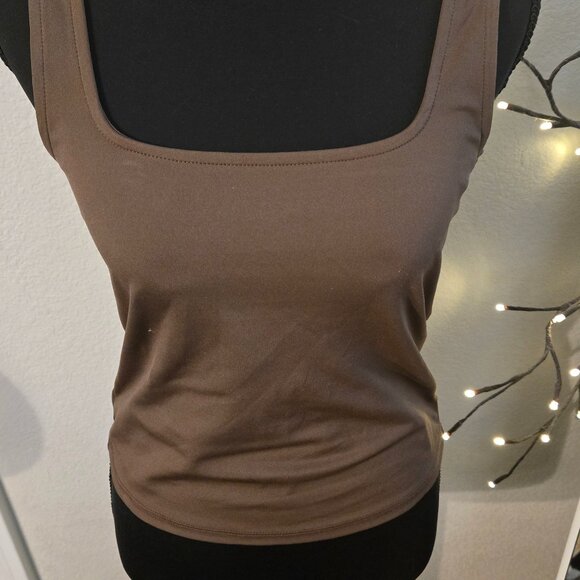 Divided H&M - Small Brown Tank - Pre-owned - Picture 1 of 3